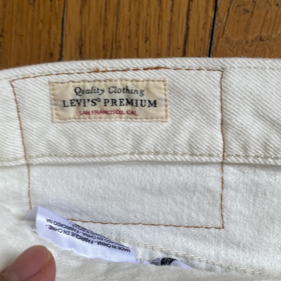 Levis 501 slim taper. 34x32. Bright off white - Picture 2 of 5